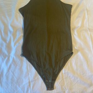 SUPER CUTE WOMANS SUMMER BODYSUIT